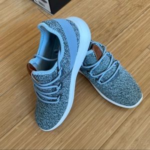 Women’s FootJoy flex golf shoes. Size 7 M. Gray, blk & white. Never been worn.